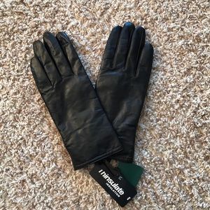 Black leather gloves NEW ✨with tags